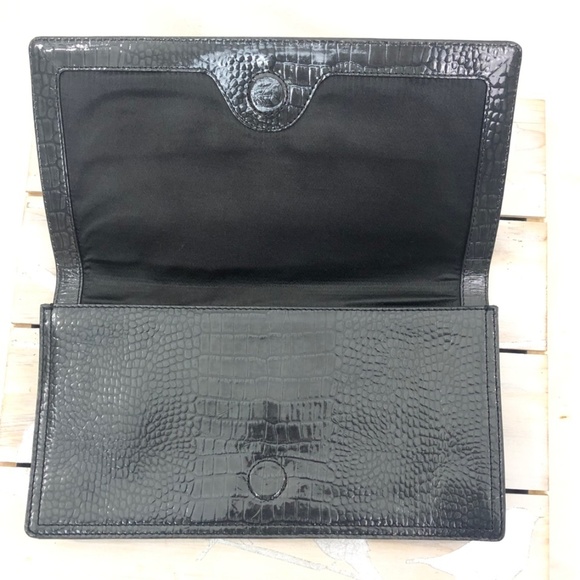 Banana Republic Lg Patent Croc Embossed Clutch - Picture 4 of 8
